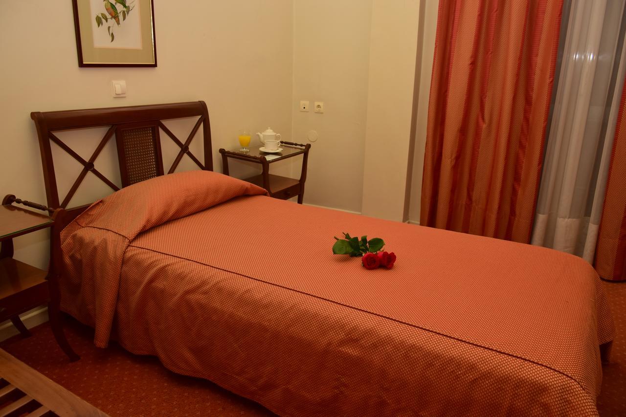 Hotel Galaxias Agrinio Bagian luar foto